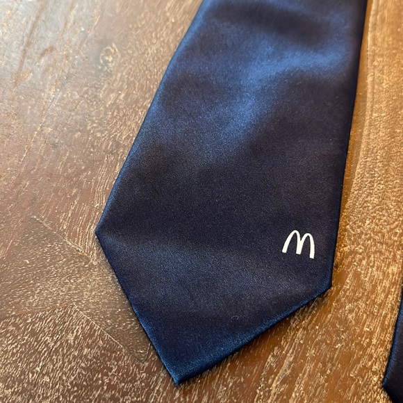 Vintage McDonald’s Solid Navy Blue Neck Tie - Picture 2 of 10